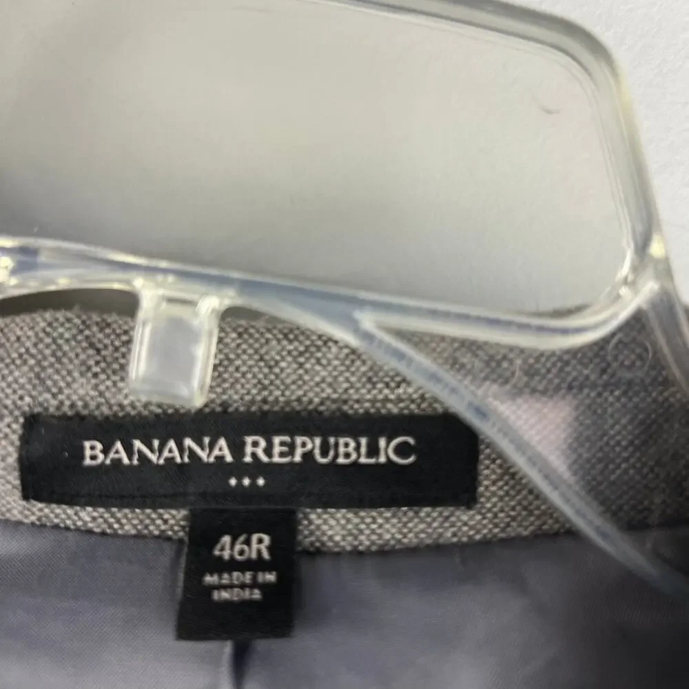 Banana Republic elevate your